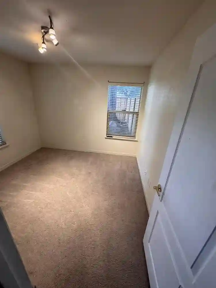 Room for Rent in Elk Grove
