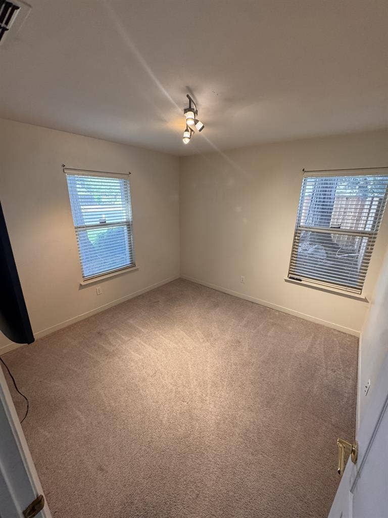 Room for Rent in Elk Grove