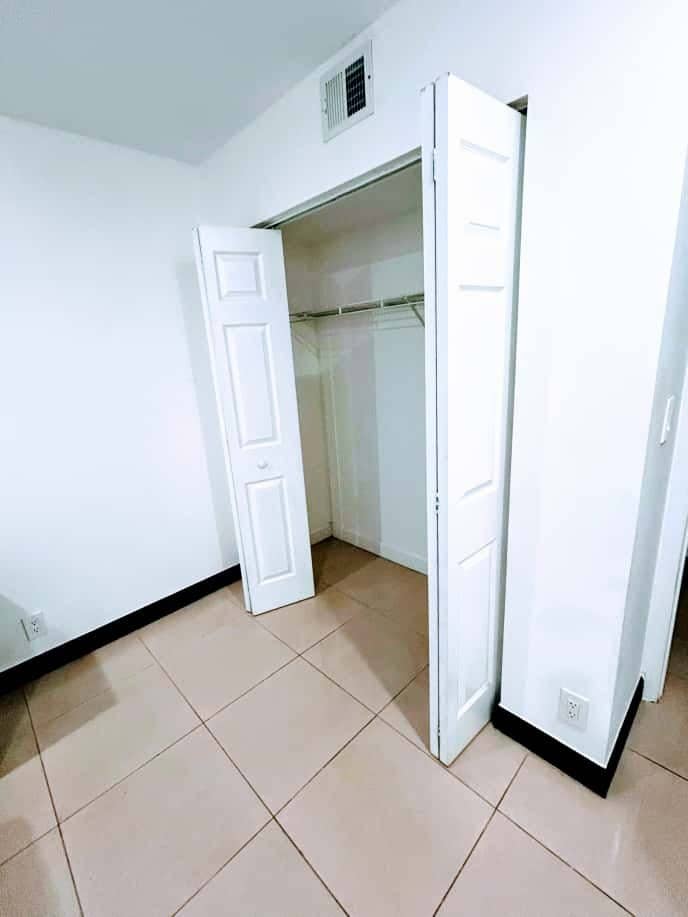 Habitacion con Bano Compartido