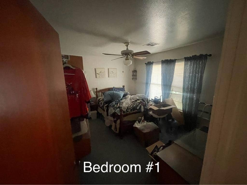Bedroom in Central Waco
