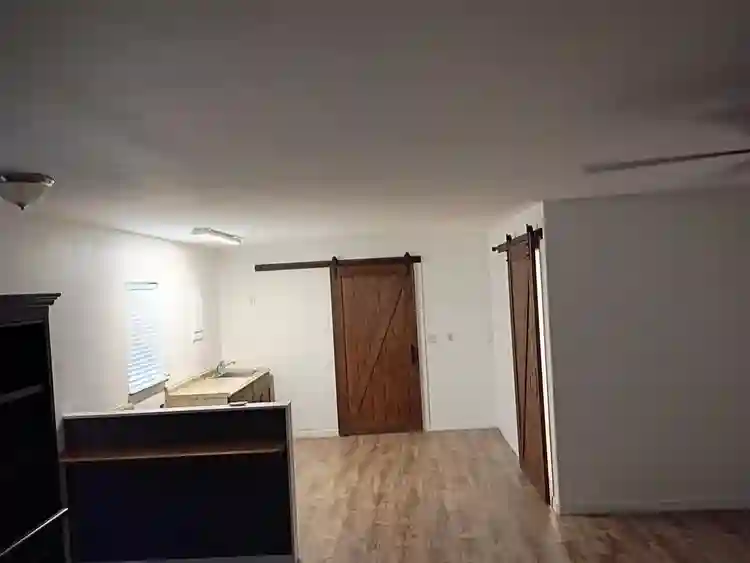 1 br 1 bath with pool access