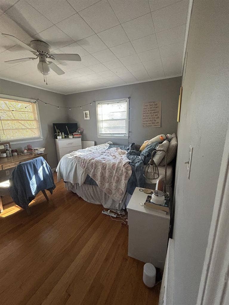 Renting a room!