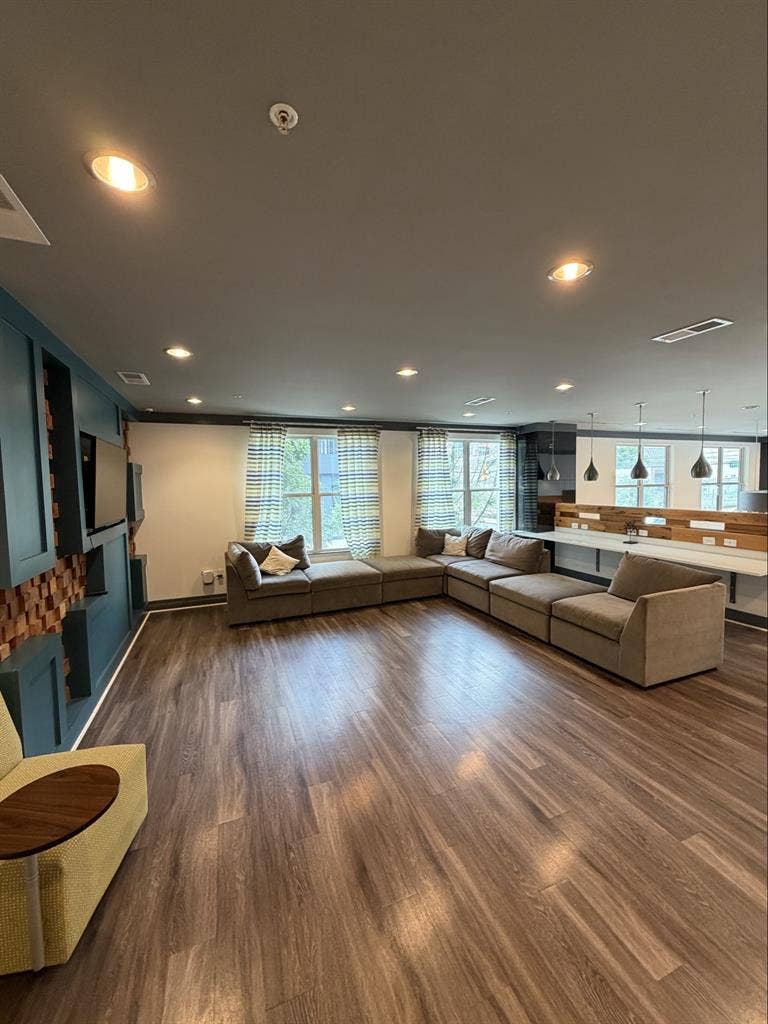 Fully Furnished Studio for $690/m