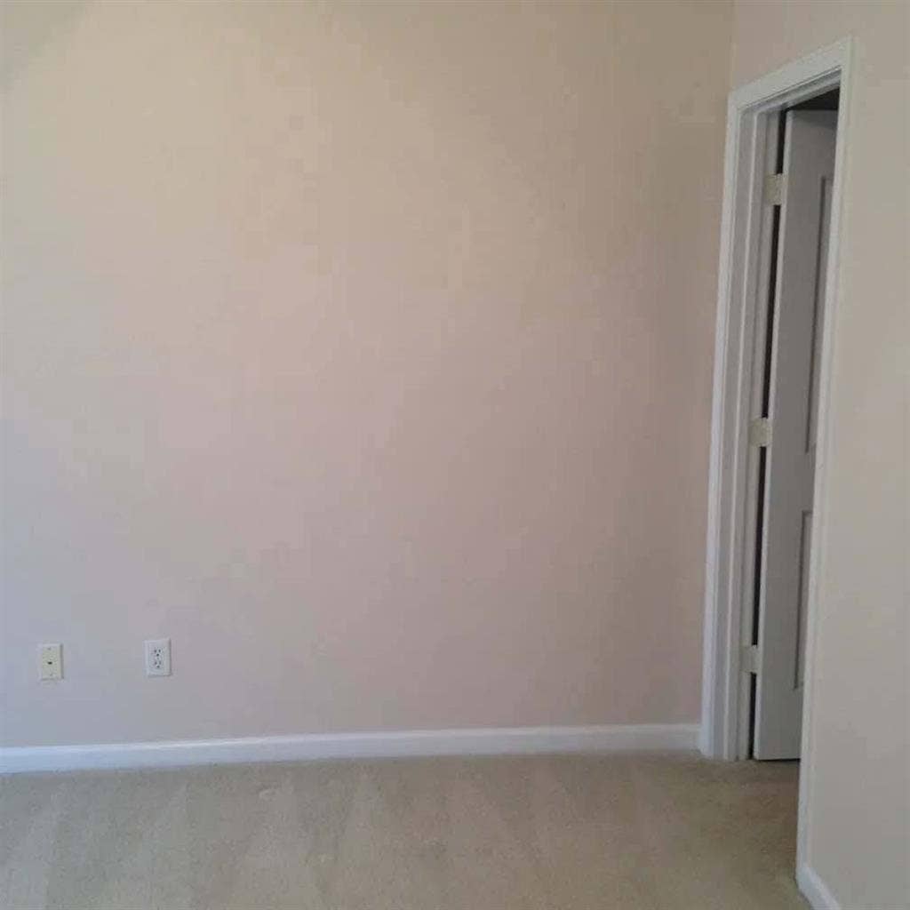 1 bedroom with 1 bathroom for ren