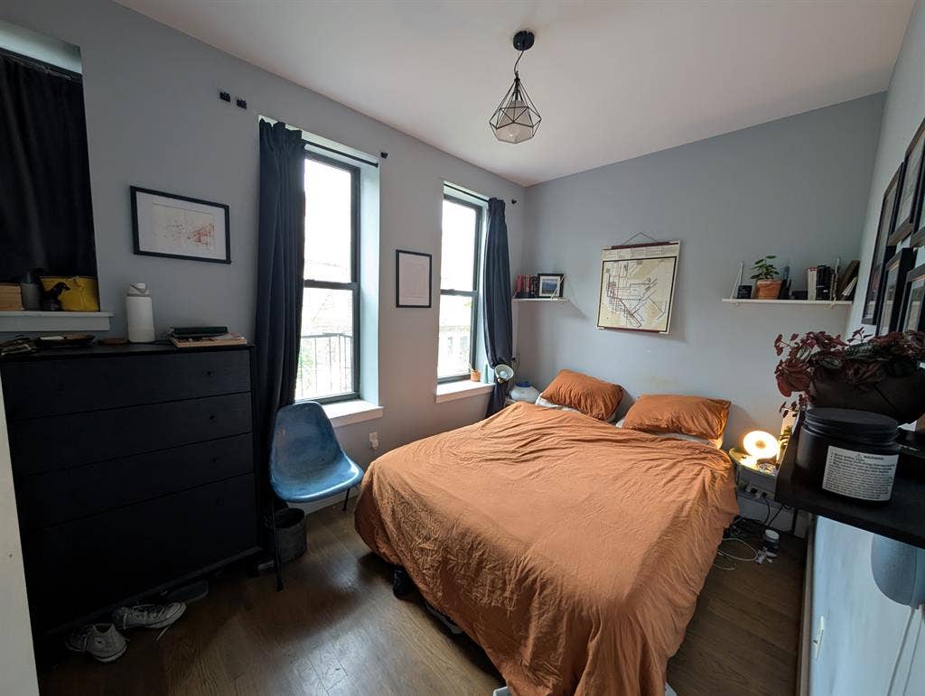 Ridgewood Furnished space