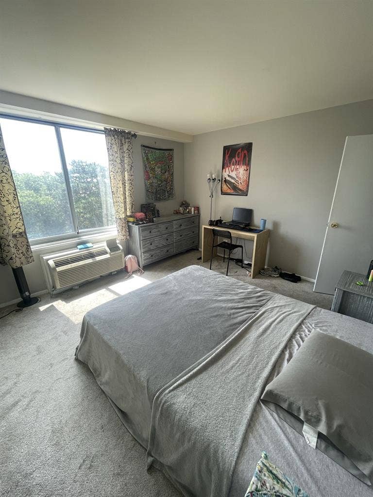 825 bedroom available