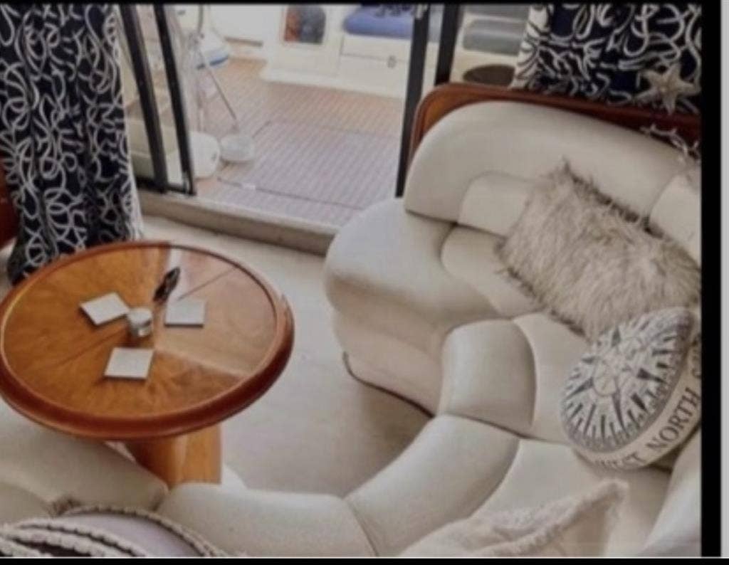 Room available on Italian yacht i