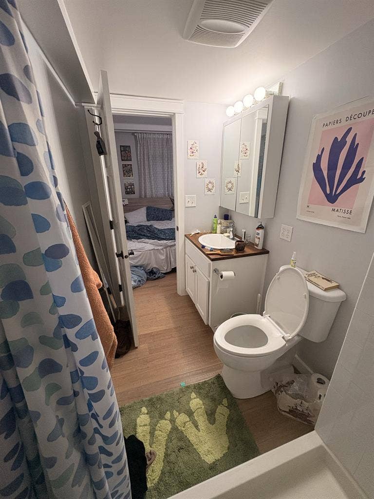 Room in Goose Hollow 2b2b Apartment