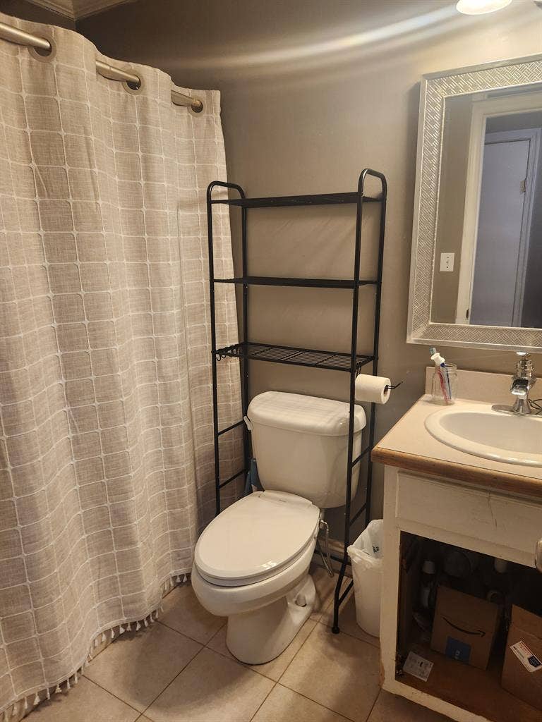 Room for rent, utilities included