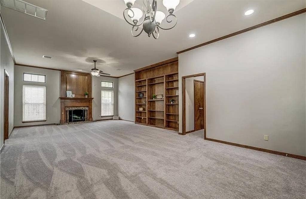 Looking for third roommate