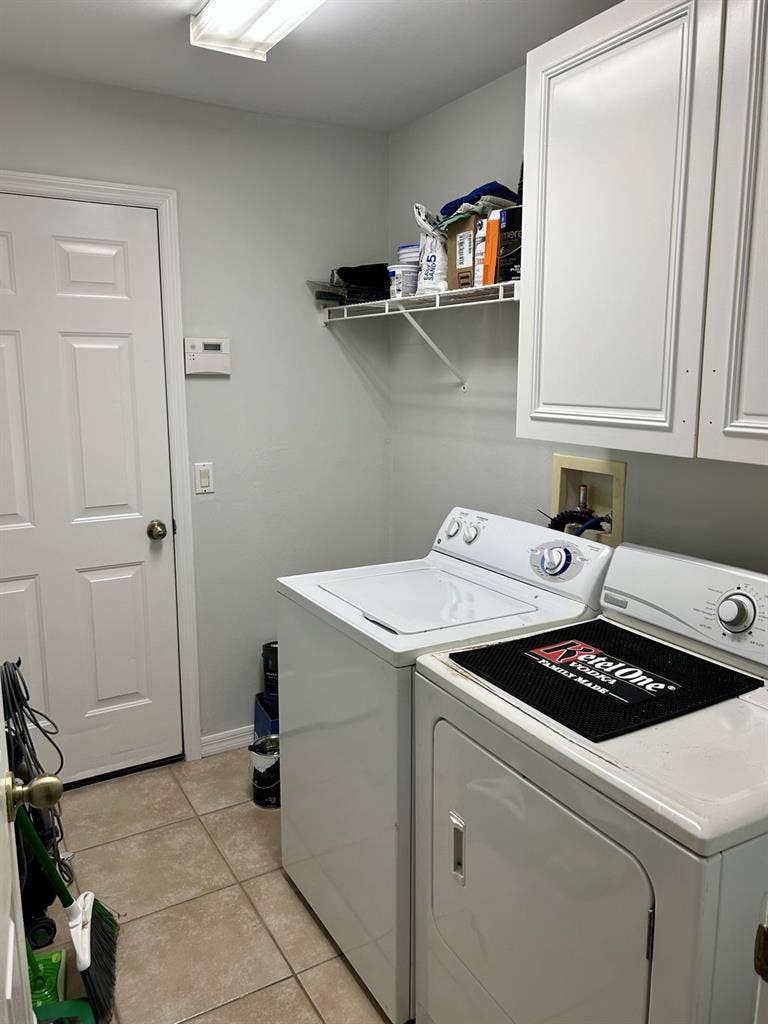 Desirable SW Cape Coral Pool Home