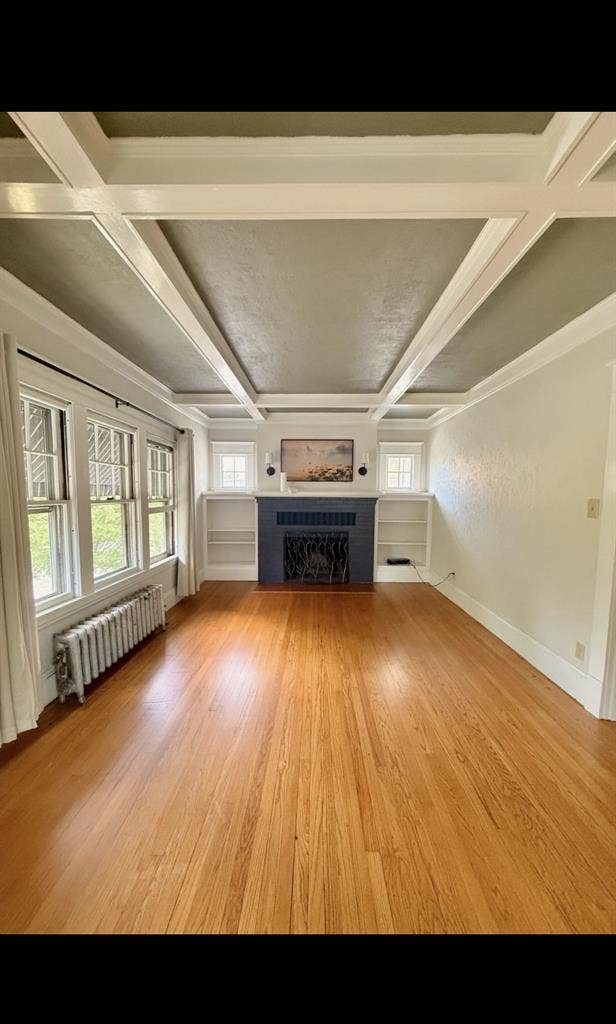 Room for rent in a 3 bedroom apartm