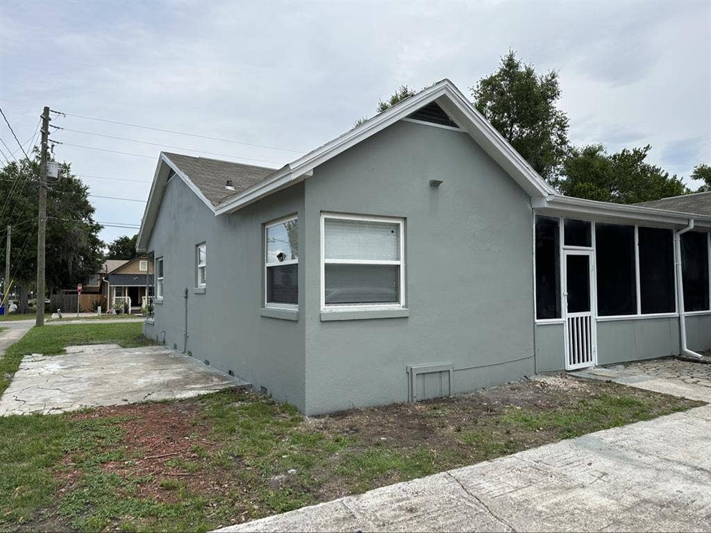 Beautiful downtown Kissimmee Home!