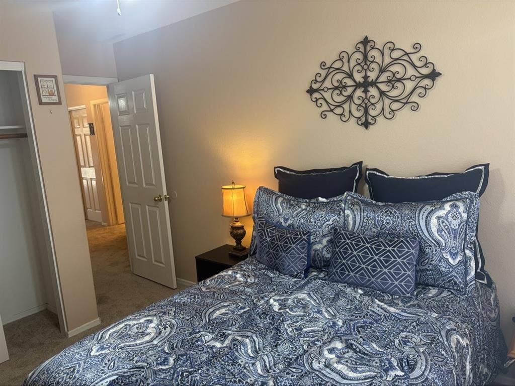 2 rooms and private bath