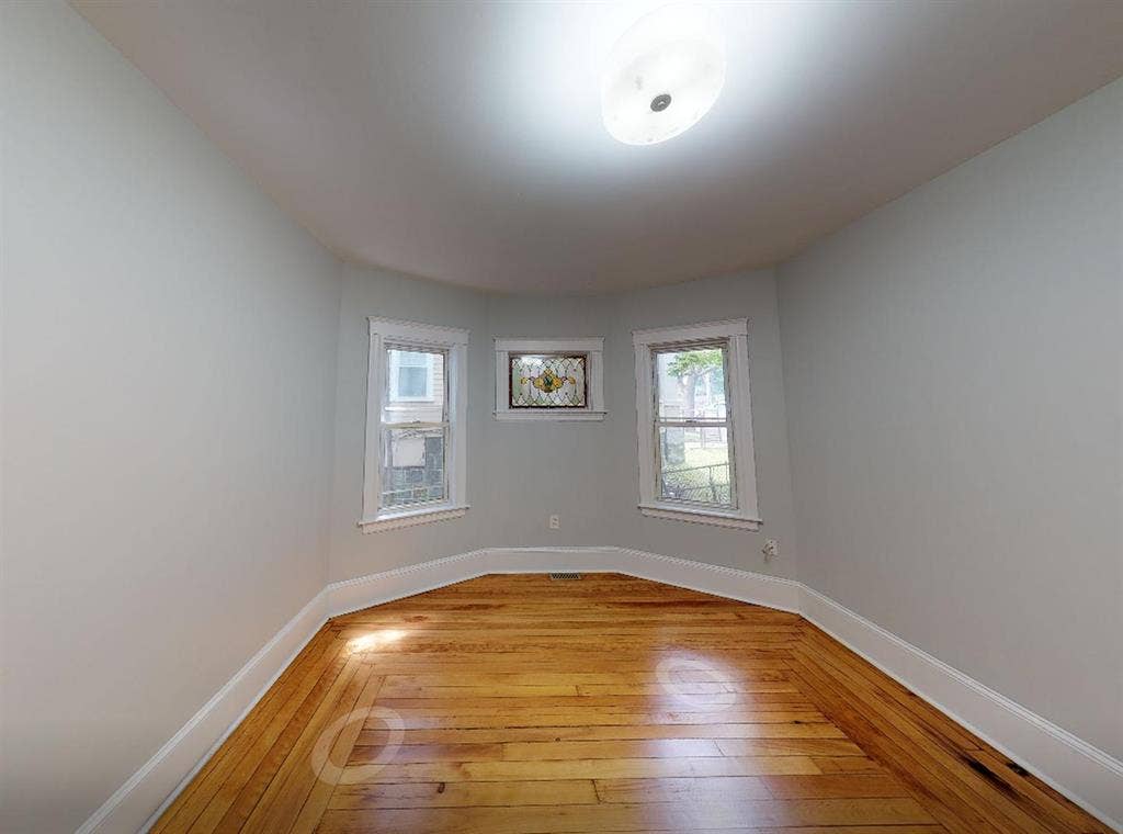 1 BR in Boston