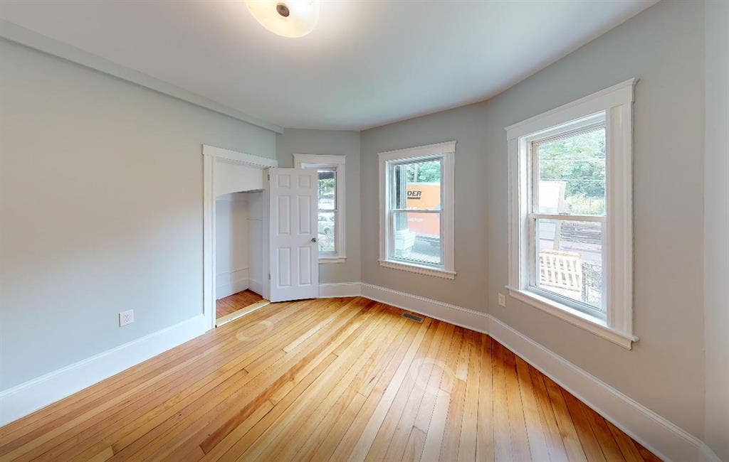 1 BR in Boston
