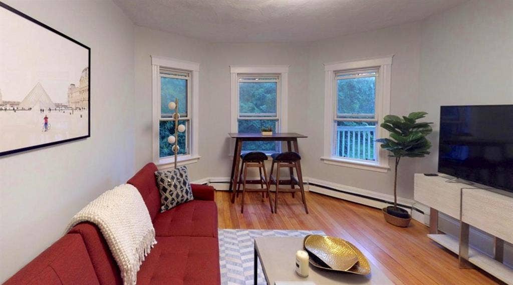 1 BR in Boston