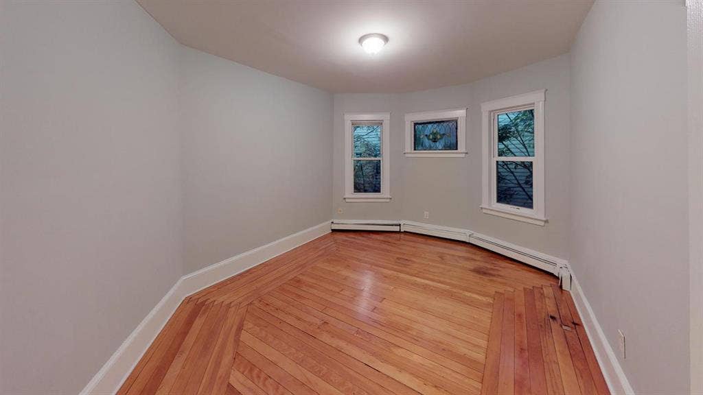 1 BR in Boston