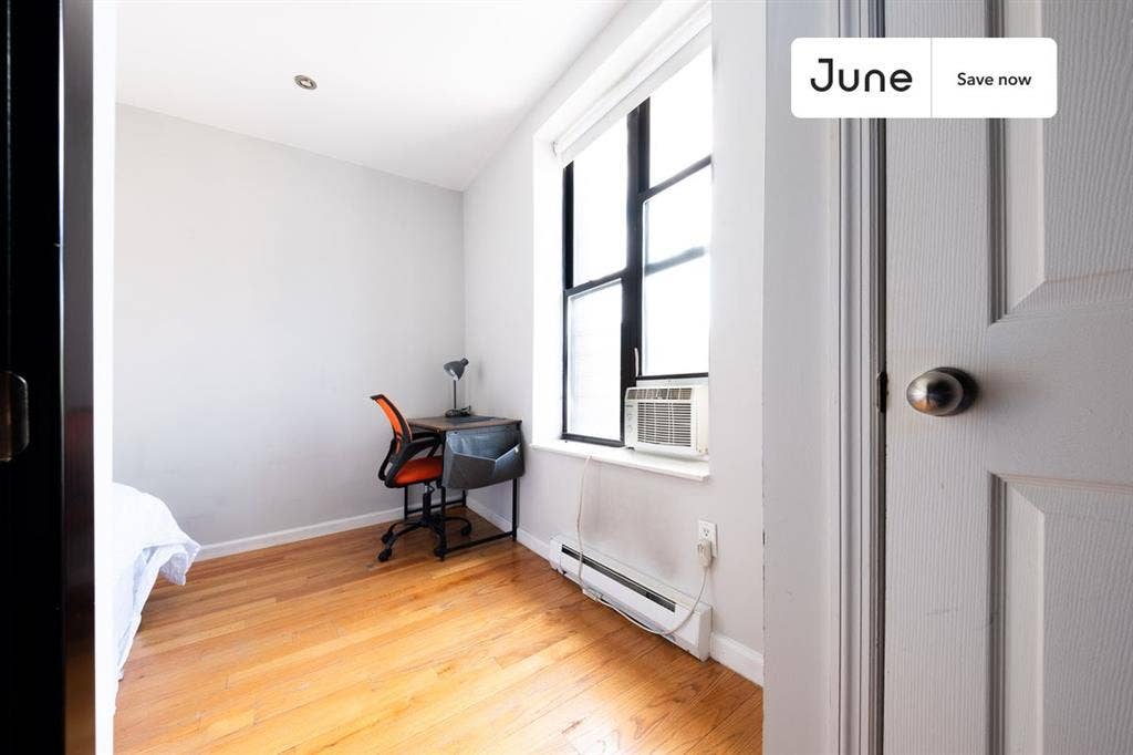 3 BR in New York City