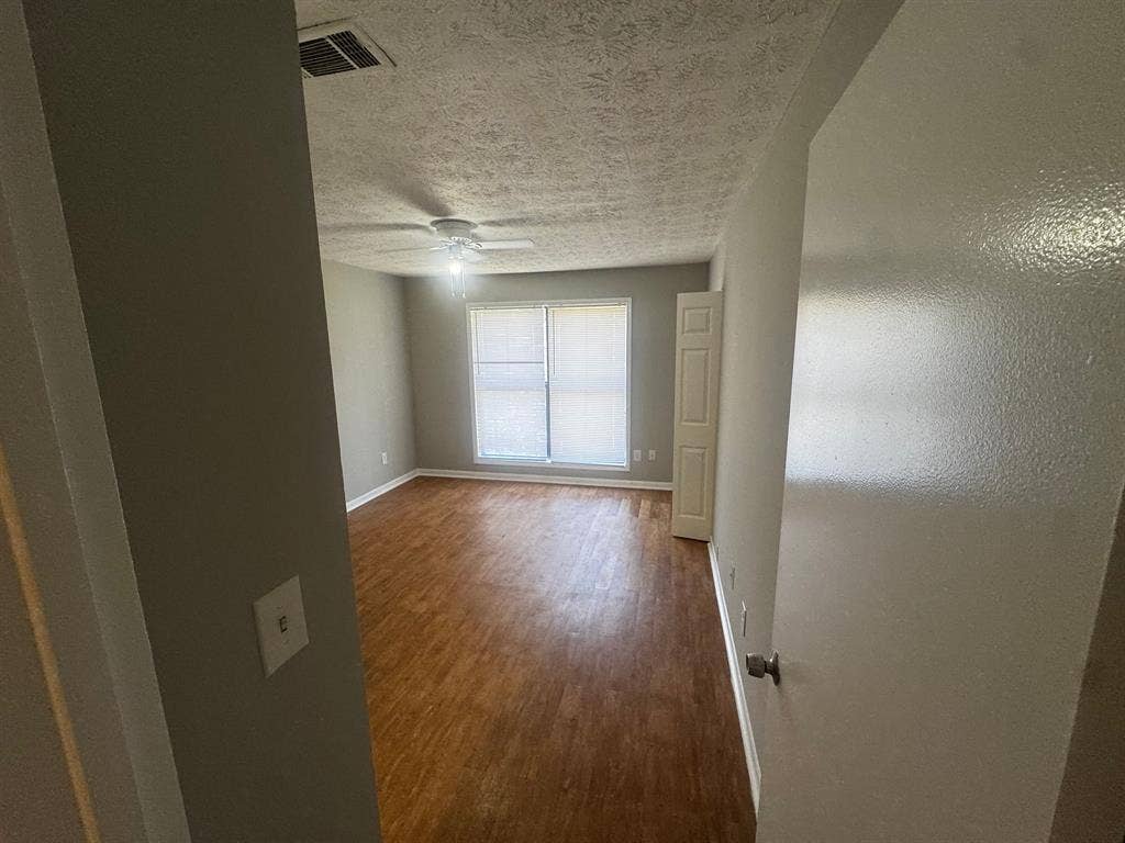 3 BR in Forest Park
