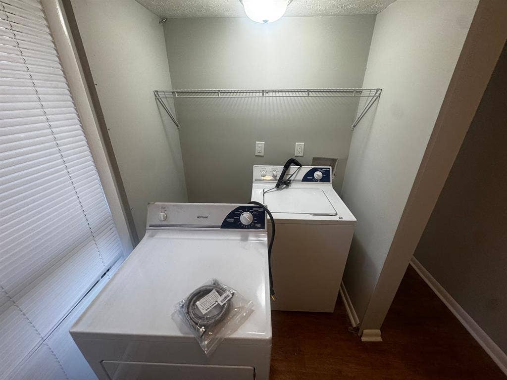 3 BR in Forest Park