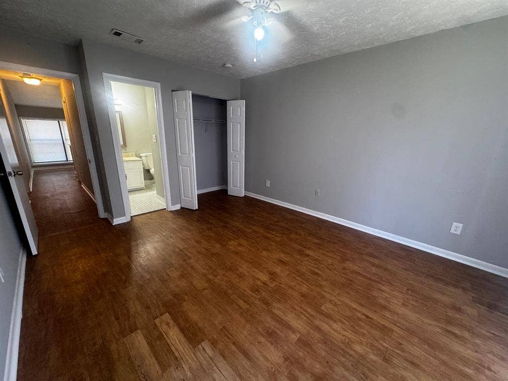 3 BR in Forest Park