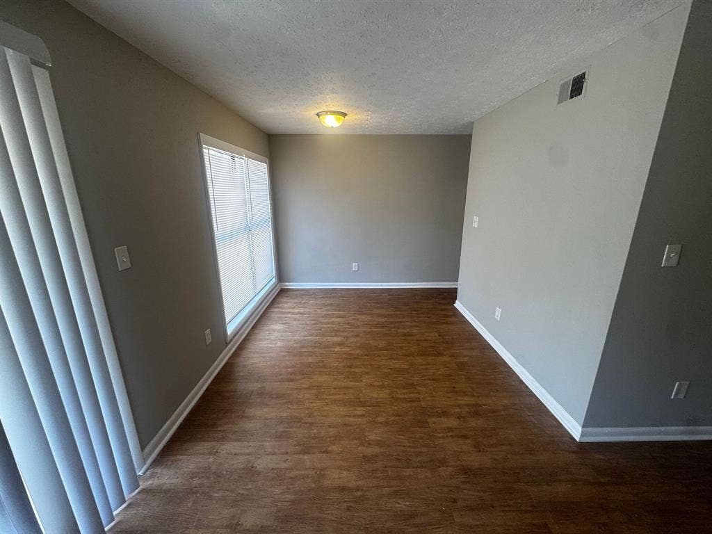 3 BR in Forest Park