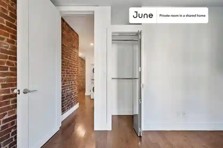 4 BR in New York City