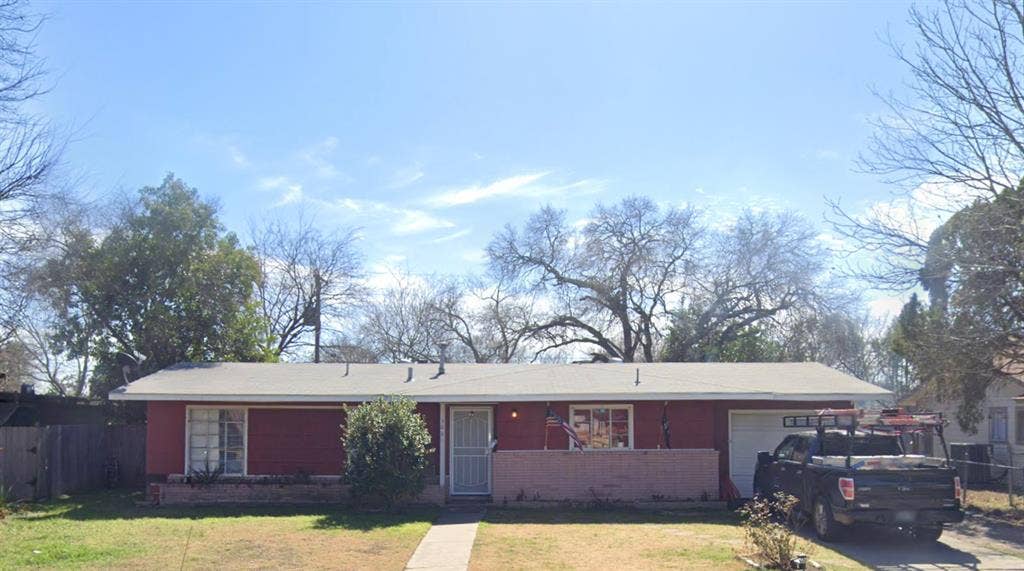 3 BR in San Antonio