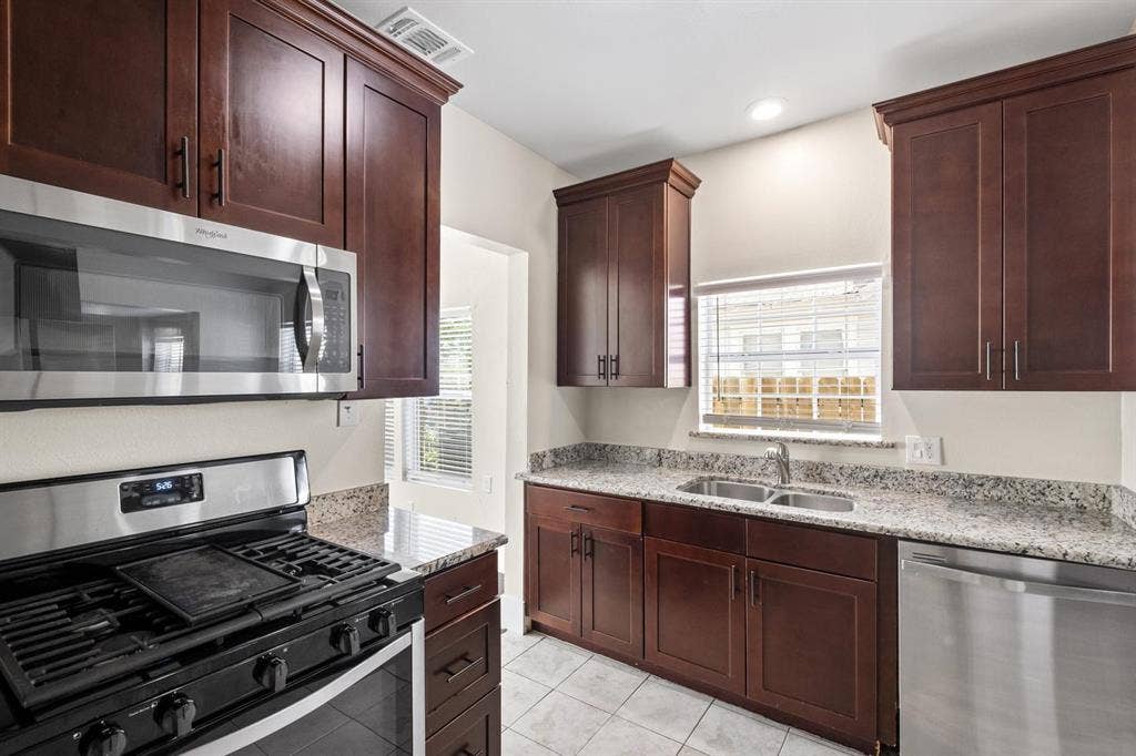 3 BR in San Antonio