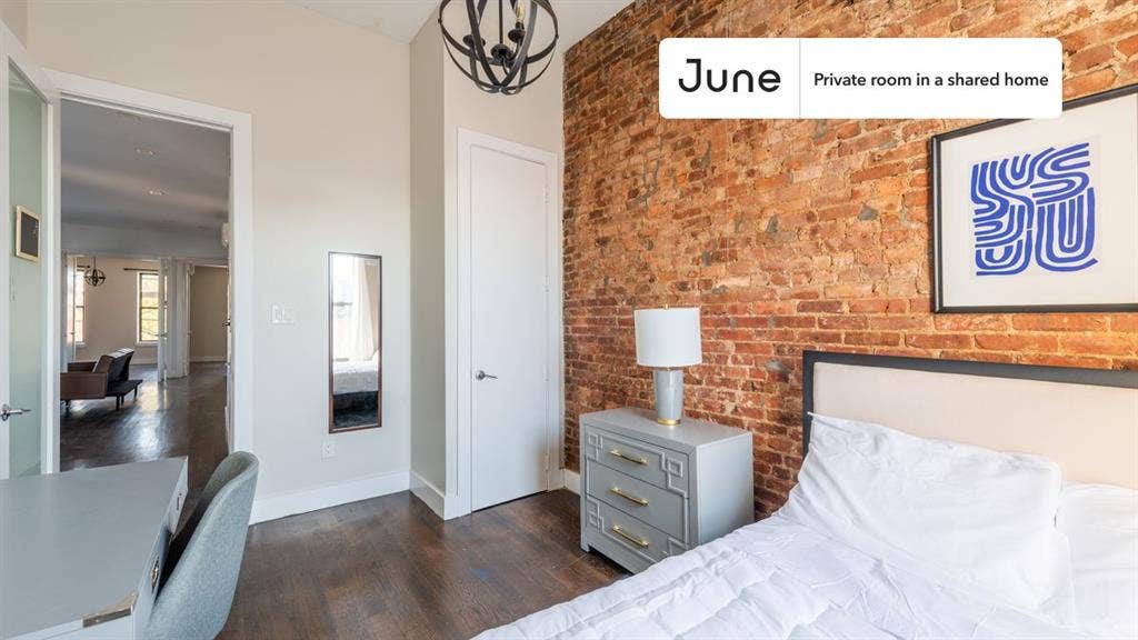 4 BR in New York City