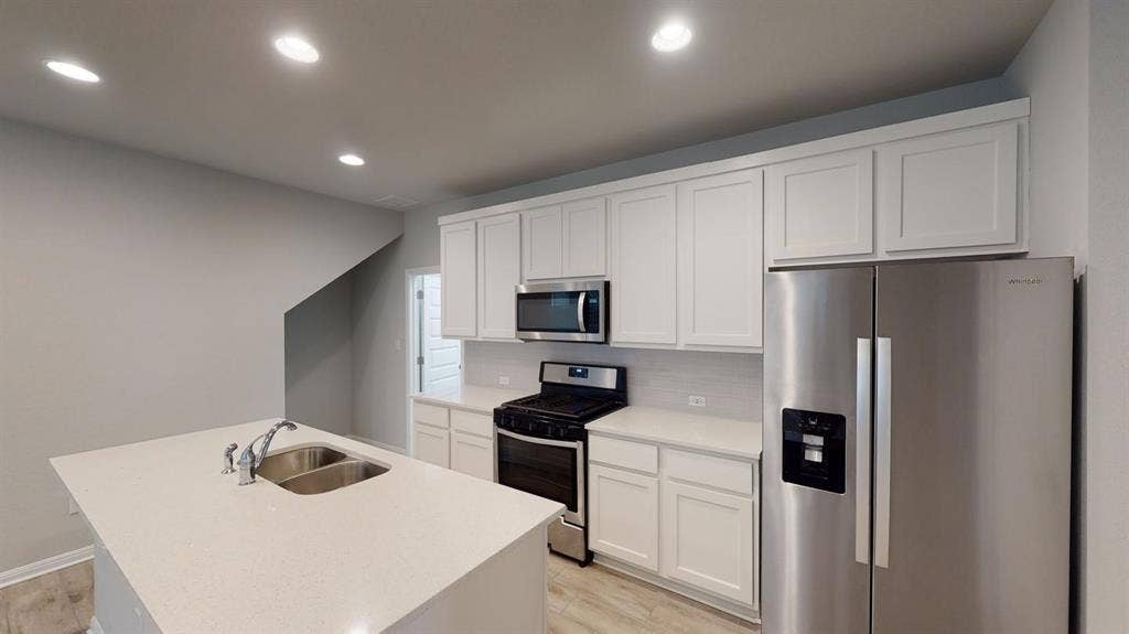 4 BR in Leander
