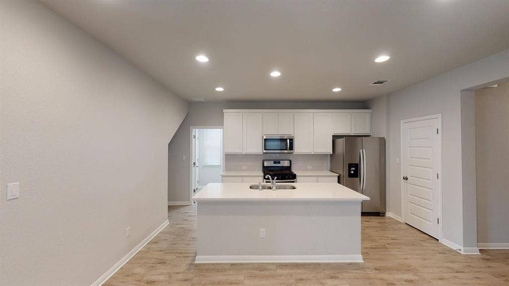 4 BR in Leander