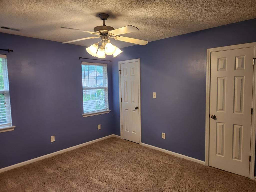 4 BR in Locust