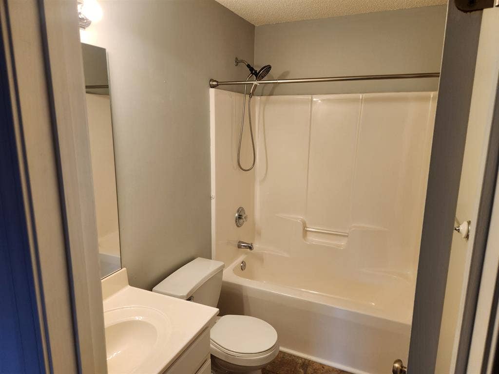 4 BR in Locust