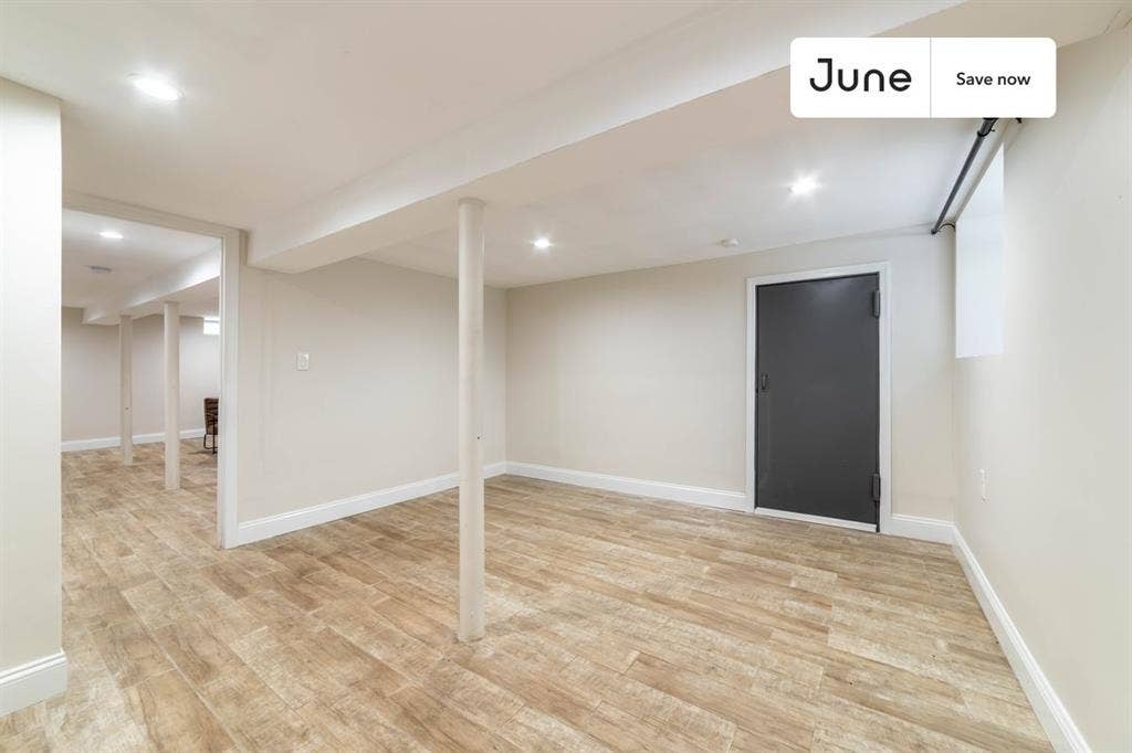 2 BR in New York City
