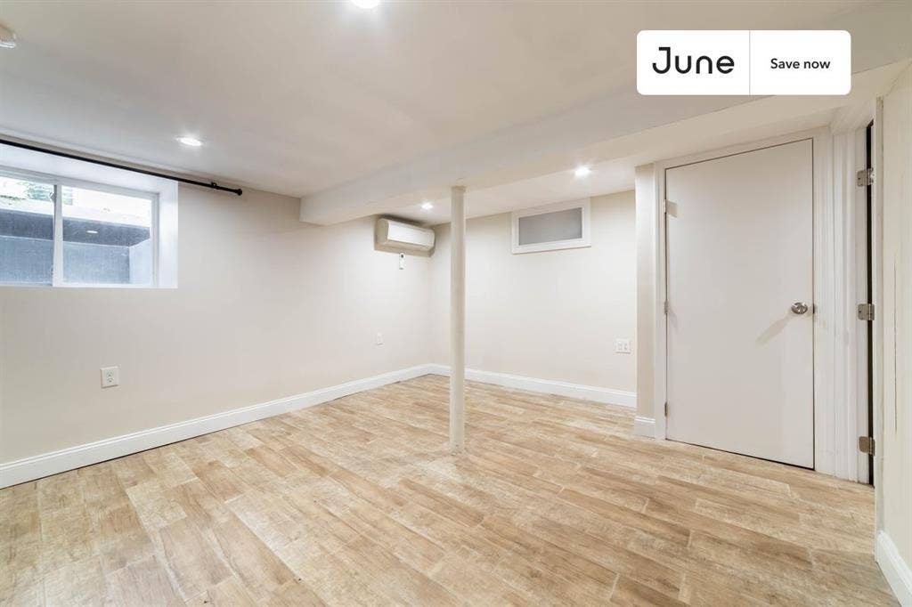 2 BR in New York City