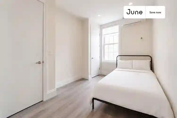 2 BR in New York City