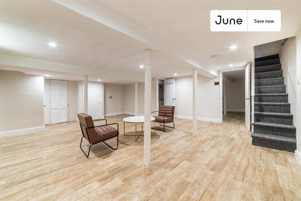 2 BR in New York City