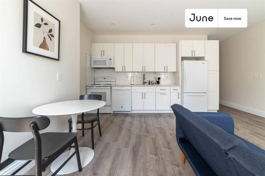 2 BR in New York City