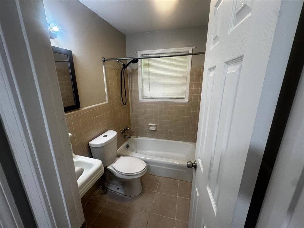 2 BR in Covington