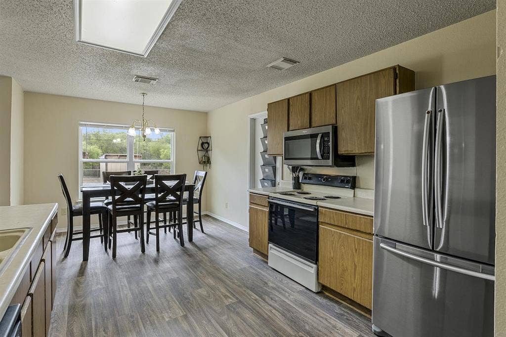 5 BR in San Antonio