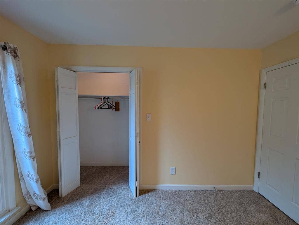 7 BR in Huntersville