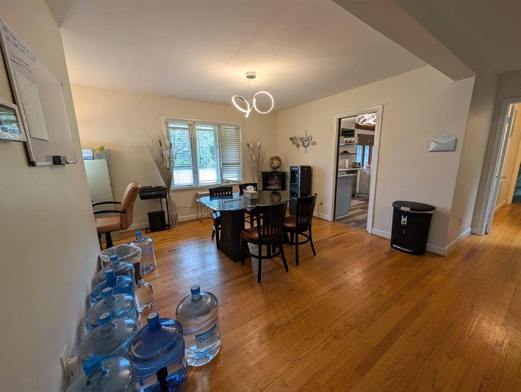 7 BR in Huntersville