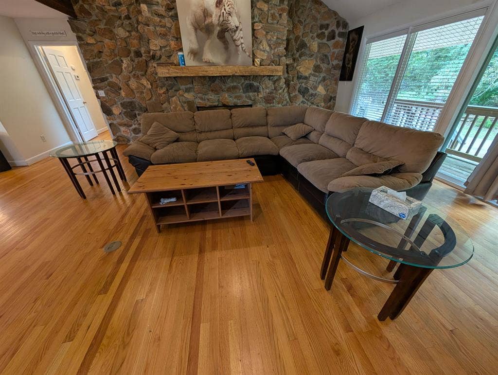 7 BR in Huntersville