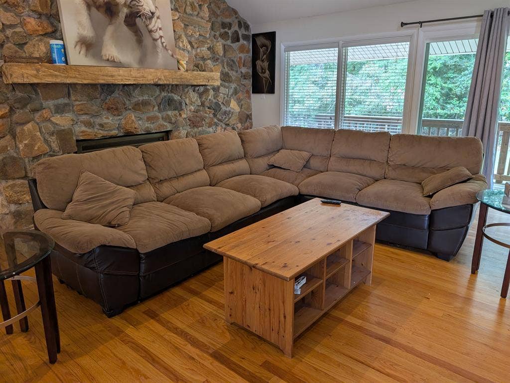 7 BR in Huntersville