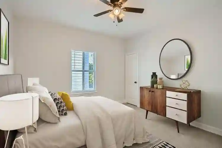 4 BR in Dallas