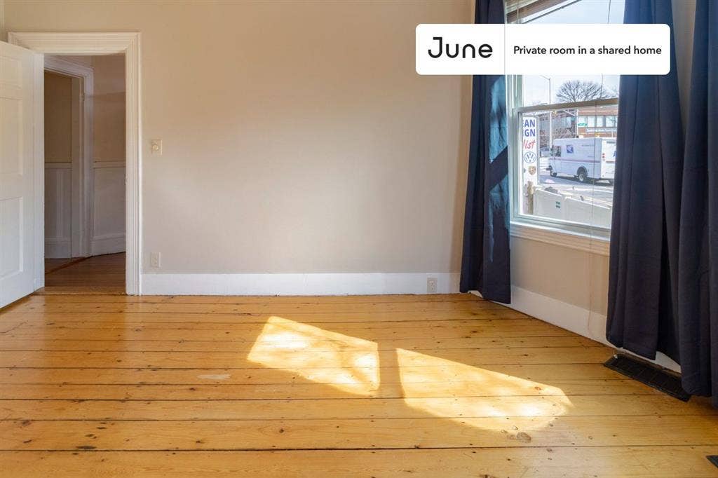 3 BR in Boston