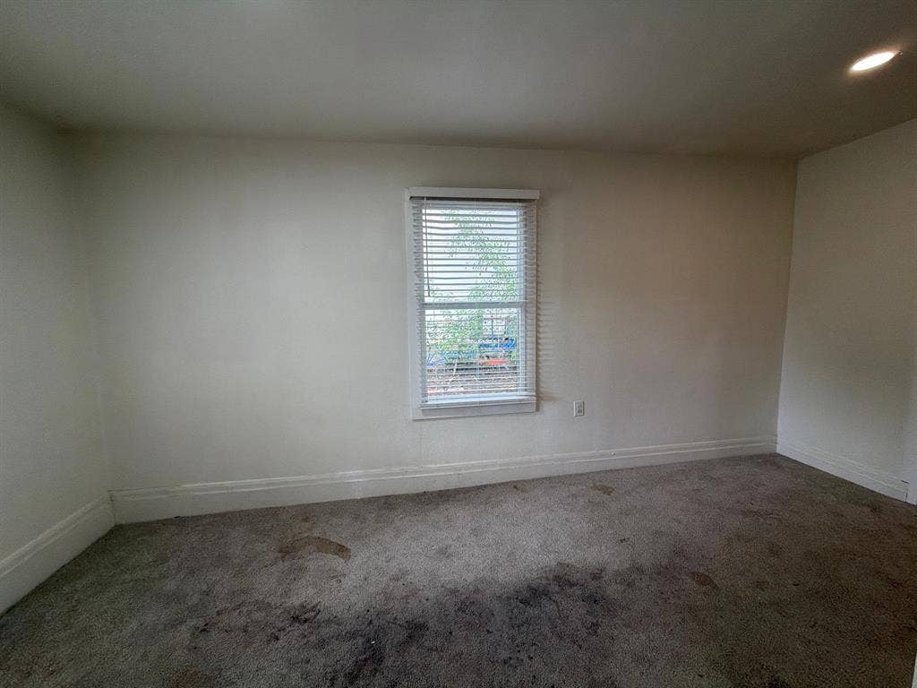 4 BR in Austin