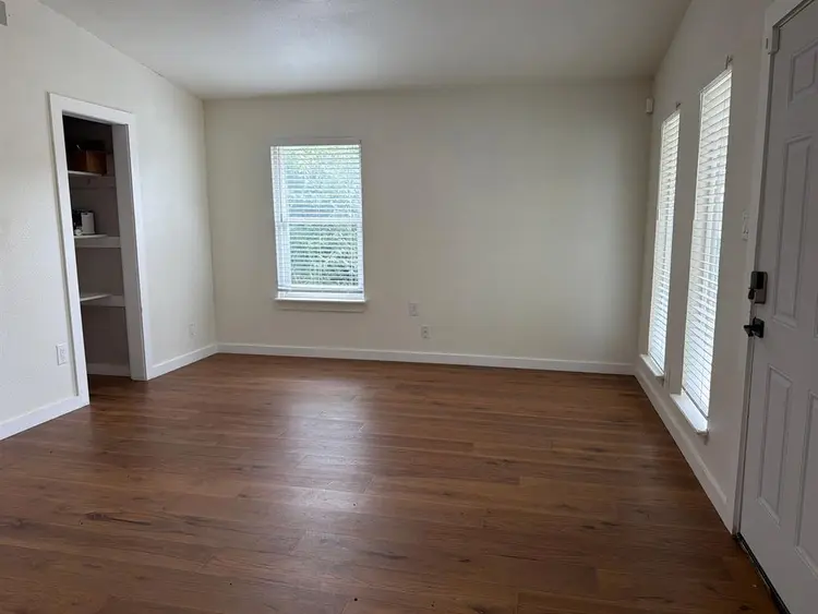 4 BR in Austin